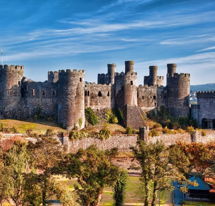 #Chapter3 - Castles of King Edward. They are some of the finest medieval military castles in Europe since 1283. The four castles of Beaumaris, Conwy, Caernarfon, Harlech, and the fortified towns at Conwy and Caernarfon have not significantly changed since King Edward I of England?s Chief Architect, James of St George, first designed them in the 1200s. At no place in Europe are you closer to the actual dungeons, drawbridges, and people who constructed this medieval world. In the ?land of the castles?, these four castles represent some of the most magnificent.?
?
#castles #gwrych #castlesofinstagram #discoverwales #wales #medieval #architecture #history #worldheritage #england #ukshots #igersuk #unesco?
